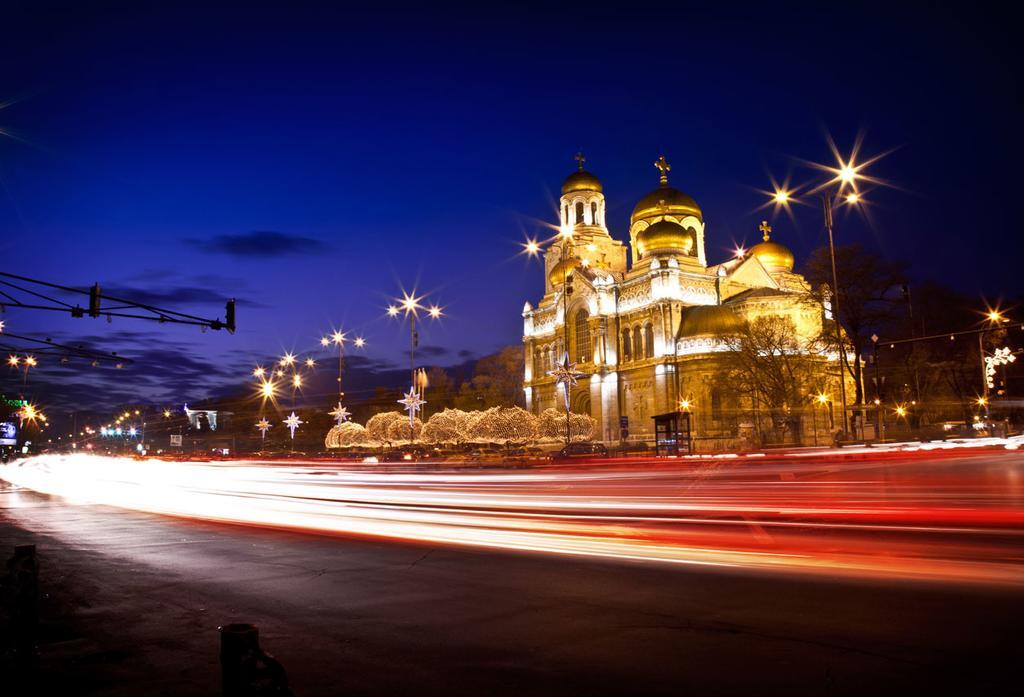Cathedral Guesthouse Varna Exterior photo